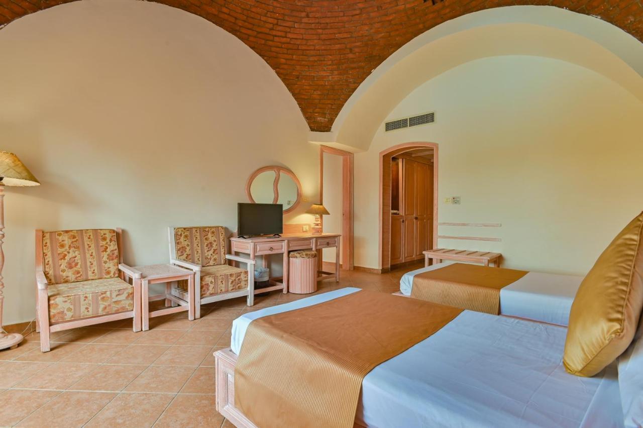 Dream Lagoon Resort & Aqua Park Marsa Alam Esterno foto